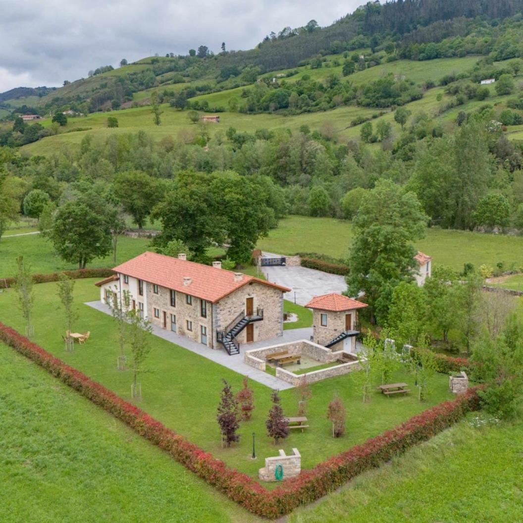 Penzion Complejo Rural El Cerradon Alceda Exteriér fotografie